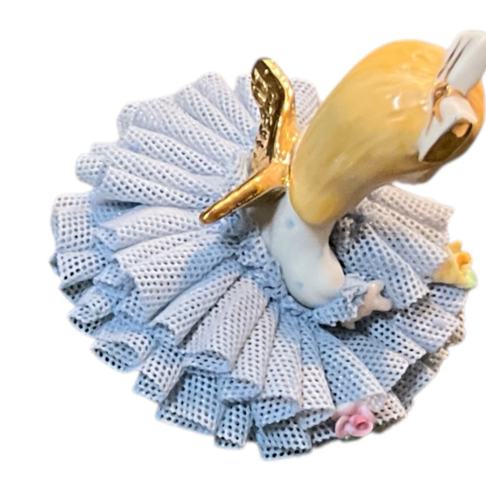 Irish Dresden Angel Doll Blue Lace Figurine Girl Bunny Vintage Porcelain Lace - Picture 13 of 15